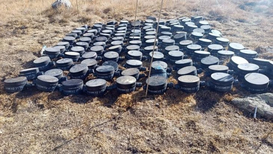 Azerbaycan'da Ermenistan askerlerinin yerleştirdiği mayınlar temizleniyor