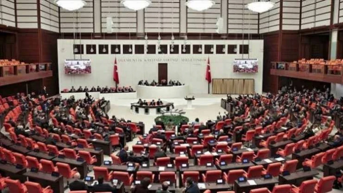 Zamlarla ilgili genel görüşme talebine red: Olağanüstü toplanan TBMM 1 Ekim'e kadar tatile girdi