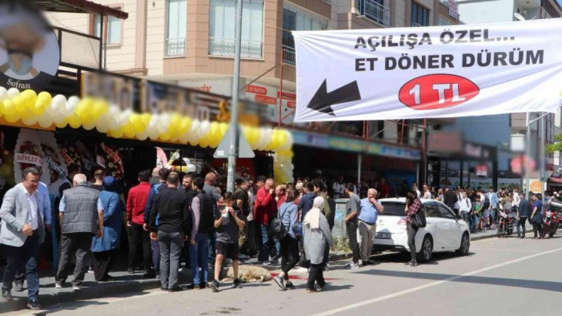 1 TL'lik döner izdihamı