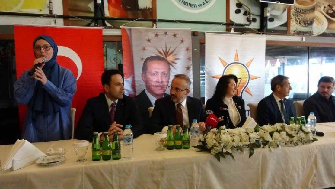 '2023, Çanakkale'ye dünyanın en büyük köprüsünü yapanlarla köprüyü sadece polemik konusu yapıp oradan bizi denize dökeceğini düşünen dangalakların seçimi olacak'