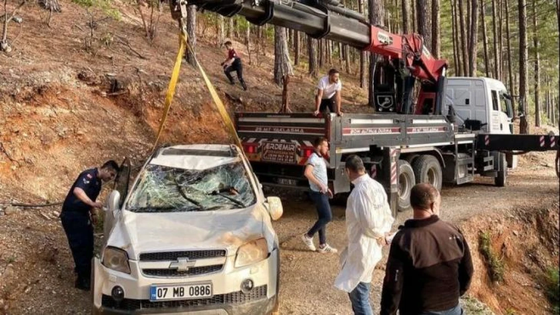 Aracıyla şarampole düşen Alman uyruklu sürücü hayatını kaybetti