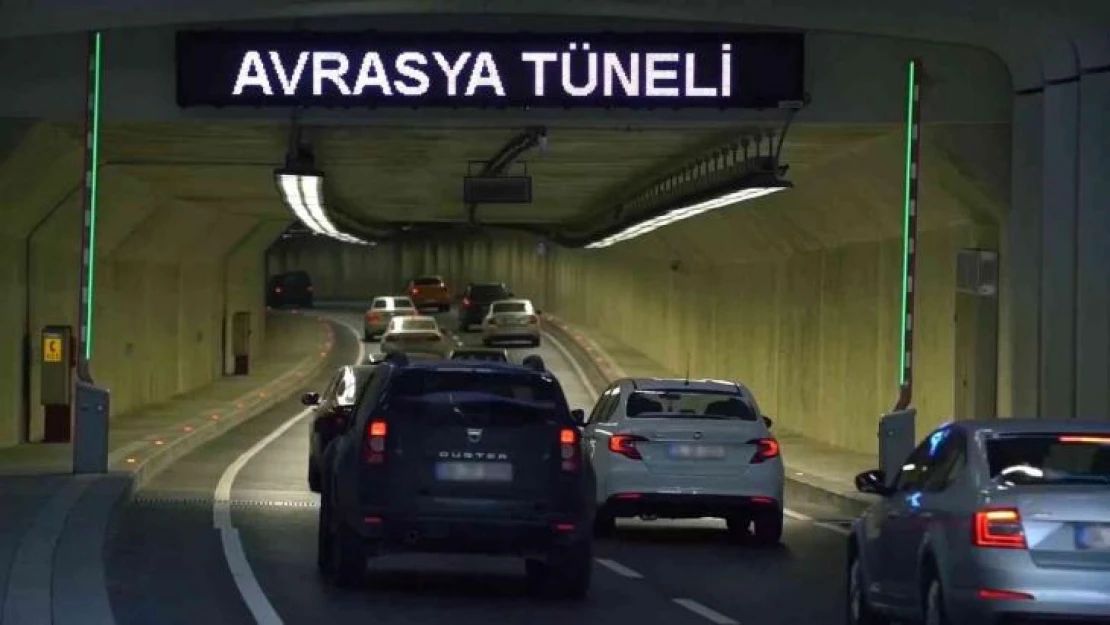 Avrasya Tüneli'nden motosikletler için tek yön geçiş ücretleri gündüz 20,70 TL gece ise 10,35 TL olarak belirlendi