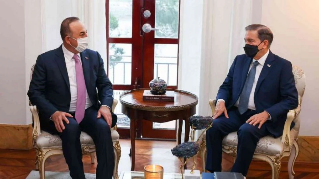 Bakan Çavuşoğlu, Panama Devlet Başkanı Cortizo ve Panamalı mevkidaşı Mouynes ile görüştü