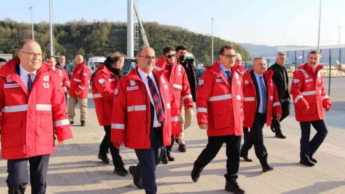 Bakan Dönmez, Filyos Limanı'nda incelemelerde bulundu