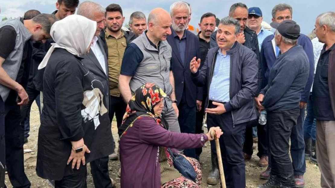 Bakan Karaismailoğlu, kayıp genci arama çalışmalarını takip etti