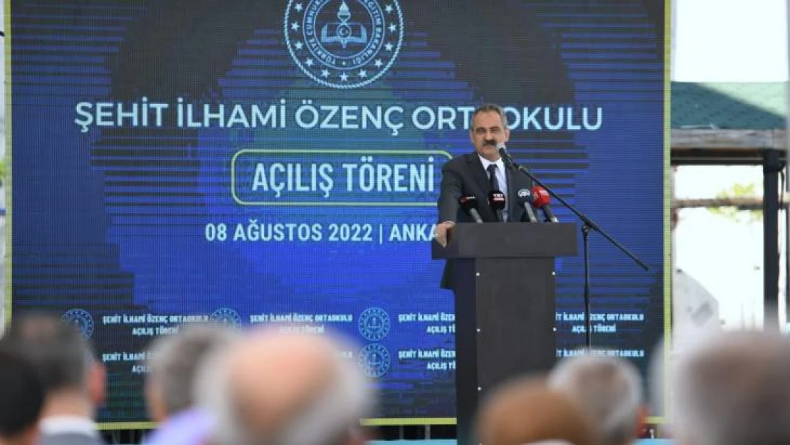 Bakan Özer: '614 bin öğretmenimizin uzman ve başöğretmenlik ilgili süreçleri devam ediyor'