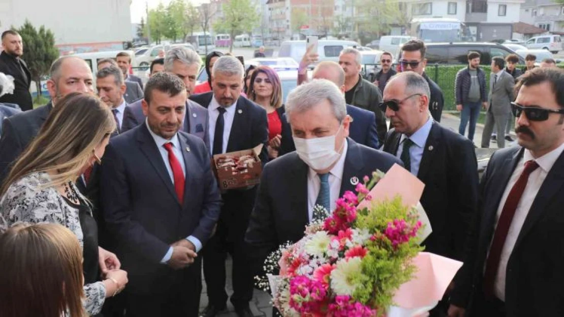 BBP Genel Başkanı Destici savaş mağduru çocuklara seslendi