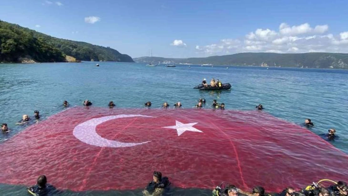 Beykoz'da engelliler ve SAT komandolarından 100. Yıl dalışı