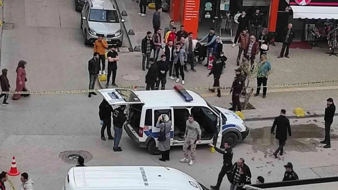 Beylik tabancasından çıkan kurşunla vurulan polis memuru hayatını kaybetti