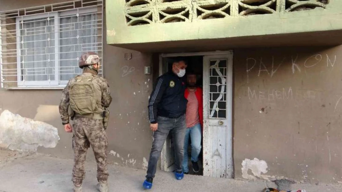 Bombayı patlatıp Yunanistan'a kaçacakmış