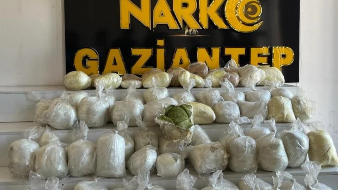 Boruların içine gizlenmiş 128 kilo 900 gram toz esrar ele geçirildi