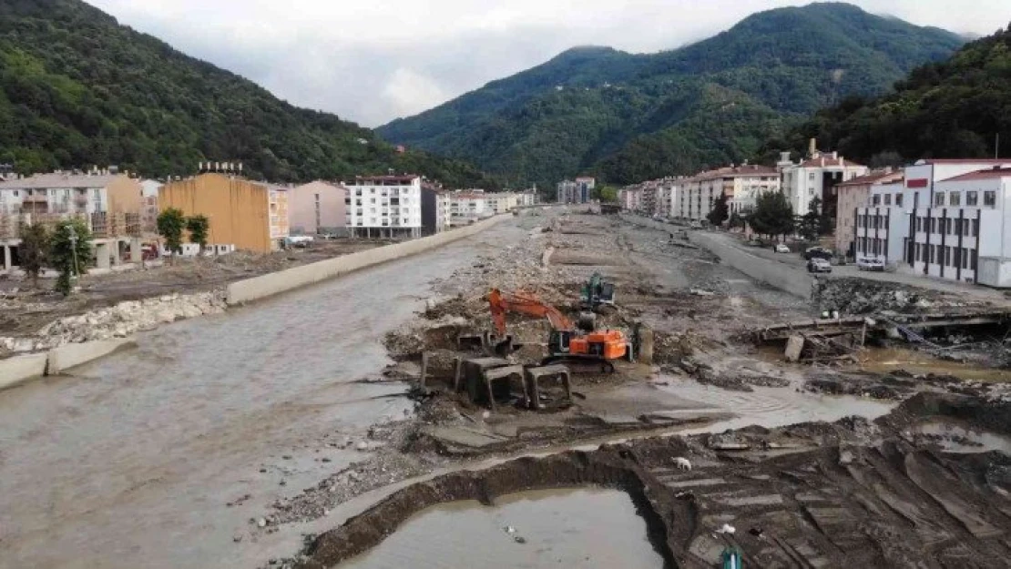 Bozkurt'ta yaralar sarılıyor: Yıkılan köprüler, yollar ve binalar yeniden inşa ediliyor