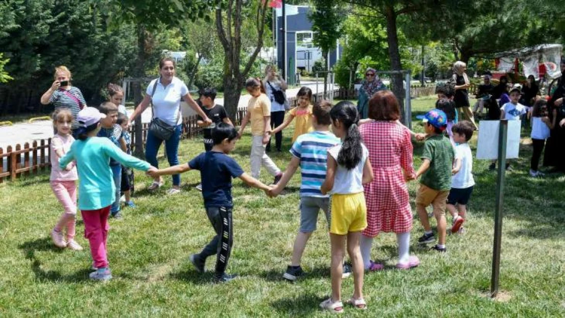 Esenyurtlu miniklere sevgi dolu karne hediyesi