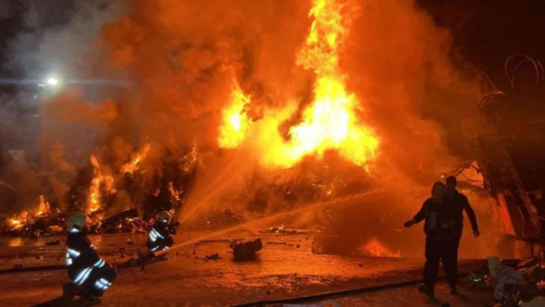Konya'da hurdacılar sanayisinde yangın: 1 yaralı