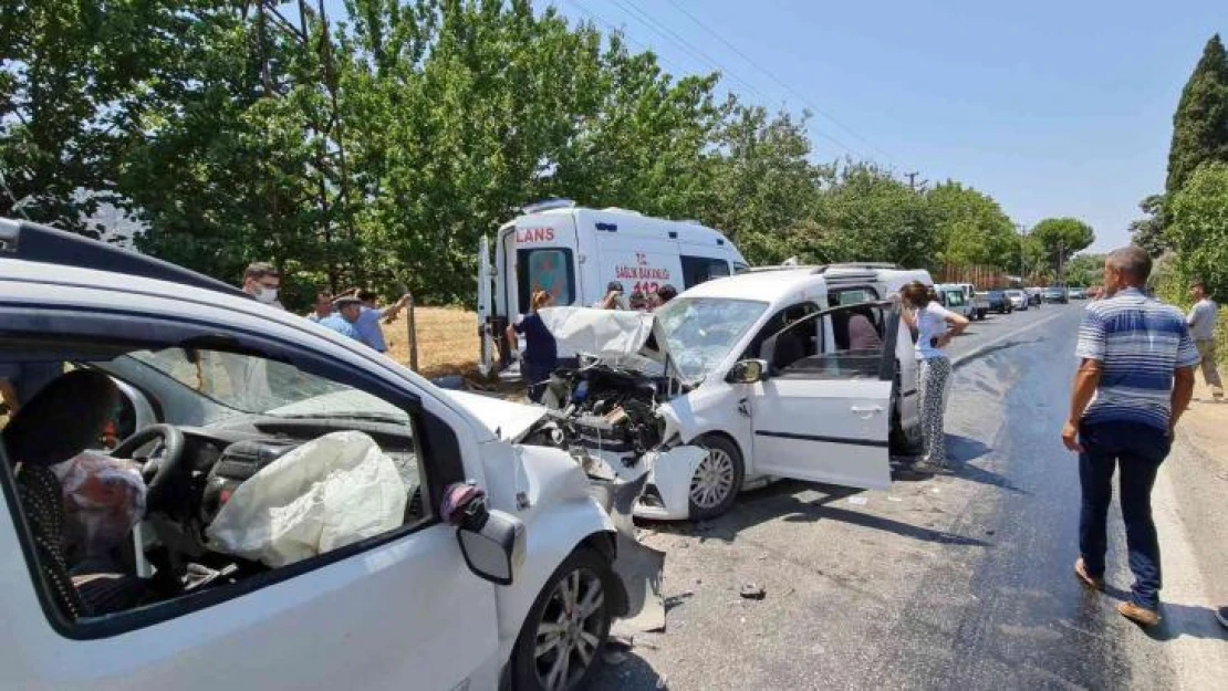 İzmir'deki kazada can pazarı: 1 ölü, 8 yaralı