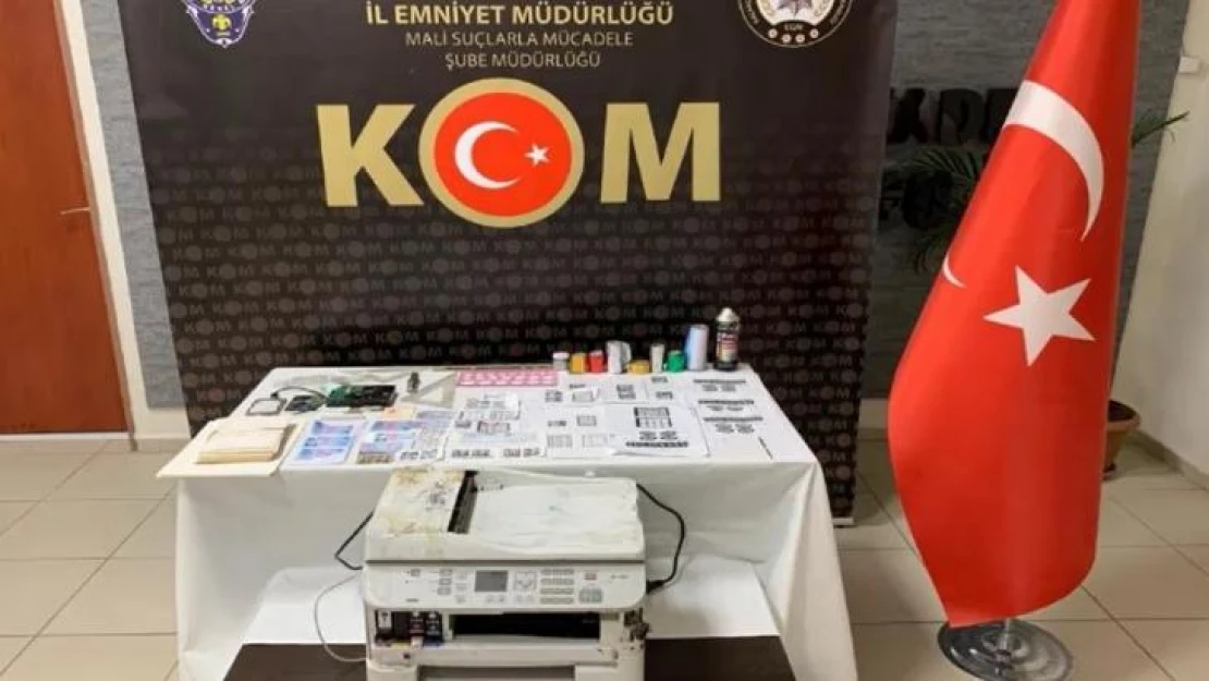 İzmir polisinden sahteciliğe geçit yok