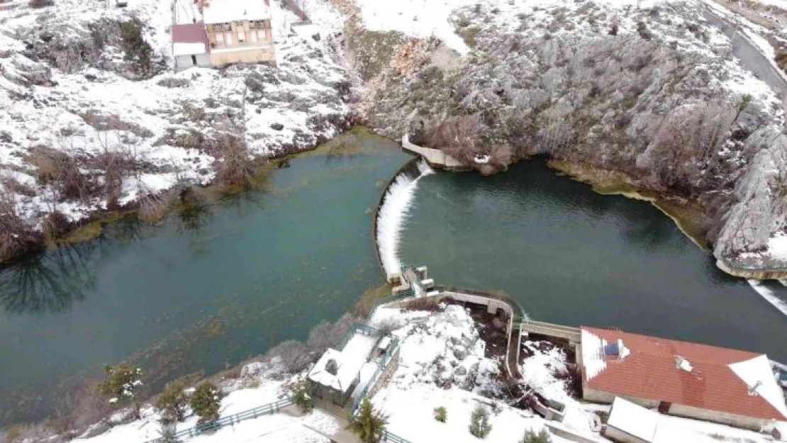 Kar yağışları Konya'daki Adaköy Pınarı ve Baraj Göleti'ne can suyu oldu