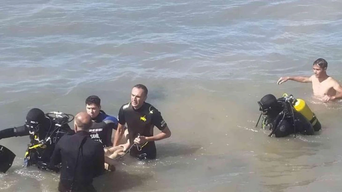 Karadeniz'de denizden baygın çıkarılan genç hayatını kaybetti