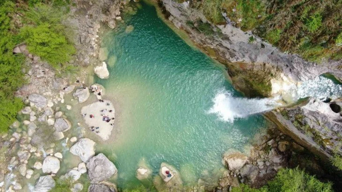 Karadeniz'in saklı cenneti Ilıca Şelalesi'ne ziyaretçi akını