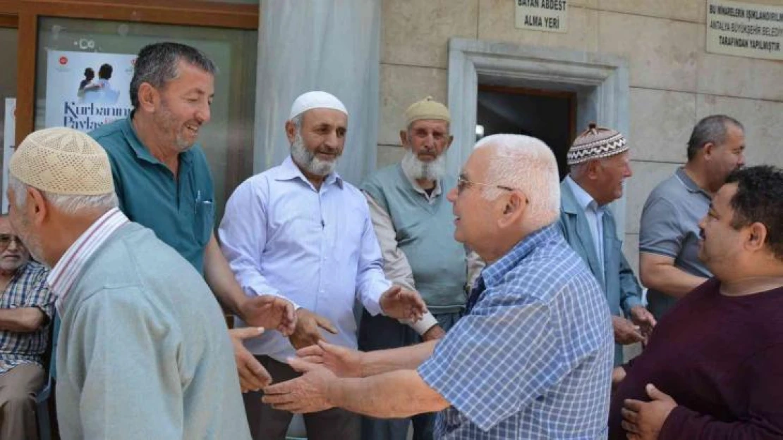 Korkuteli'nde hacı adayları dualarla uğurlandı