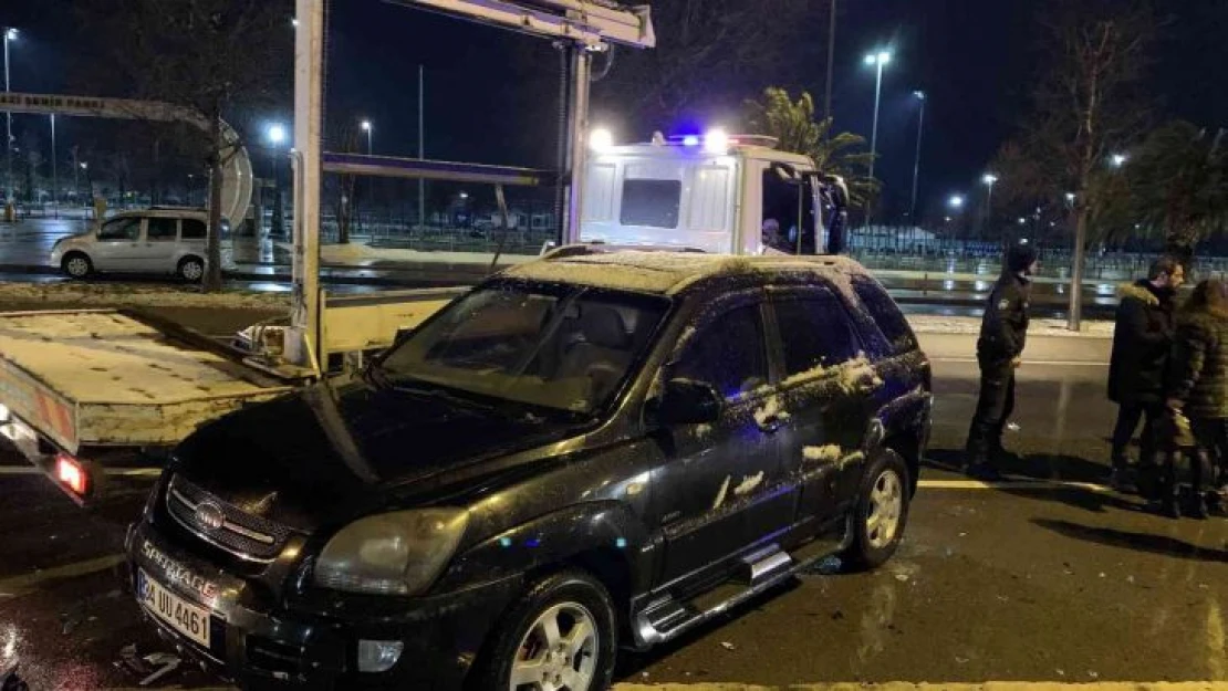 Maltepe sahil yolunda trafik kazası: 2 yaralı