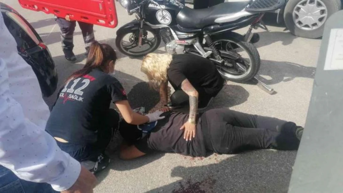 Manavgat'ta motosiklet ile kamyonet çarpıştı: 2 yaralı