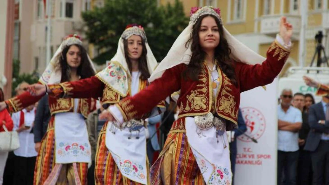 Manisa'yı 19 Mayıs coşkusu sardı