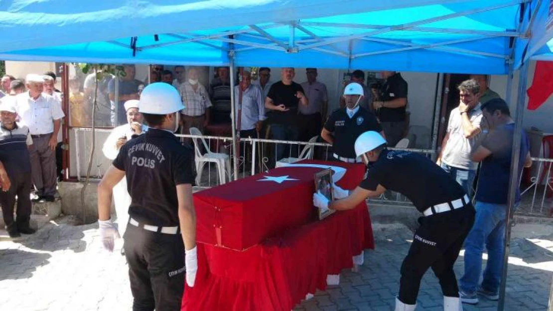 Mardin'deki kazada şehit olan polis Yahya Ergin Çanakkale'de toprağa verildi