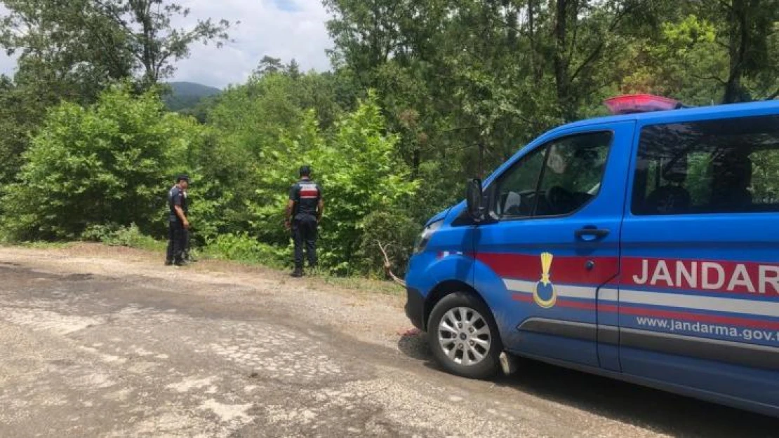Ortağını pompalı tüfekle vurdu, cansız bedenini ormanlık alana bıraktı