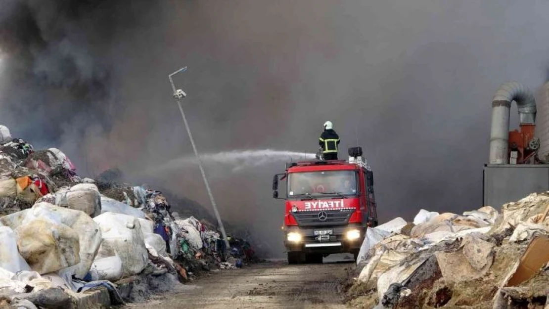 Osmaniye'deki fabrika yangının yayılımı durduruldu