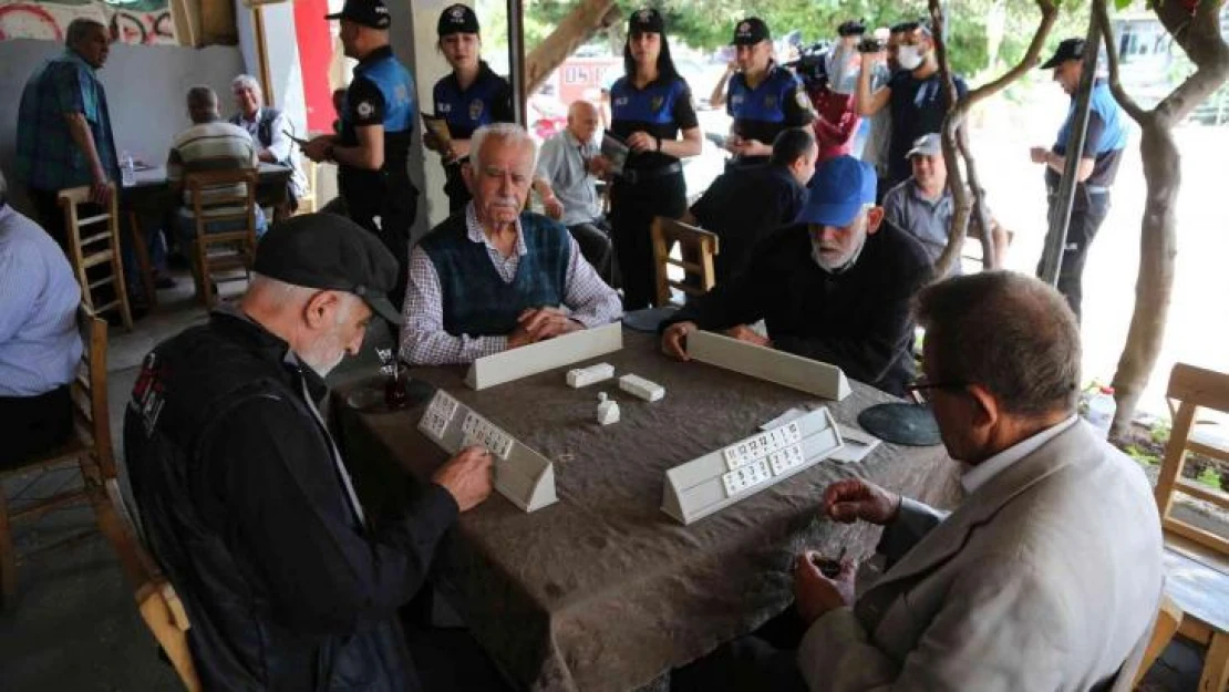 Polis iş yerlerinde boğulma bilgilendirmesi yaptı