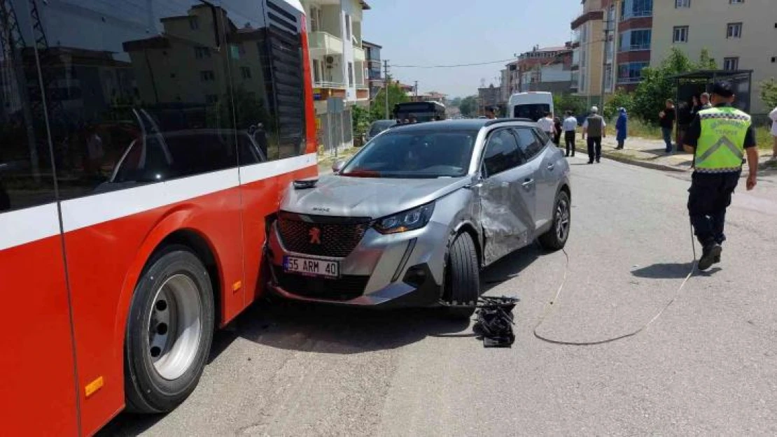 Samsun'da zincirleme trafik kazası: 1 yaralı