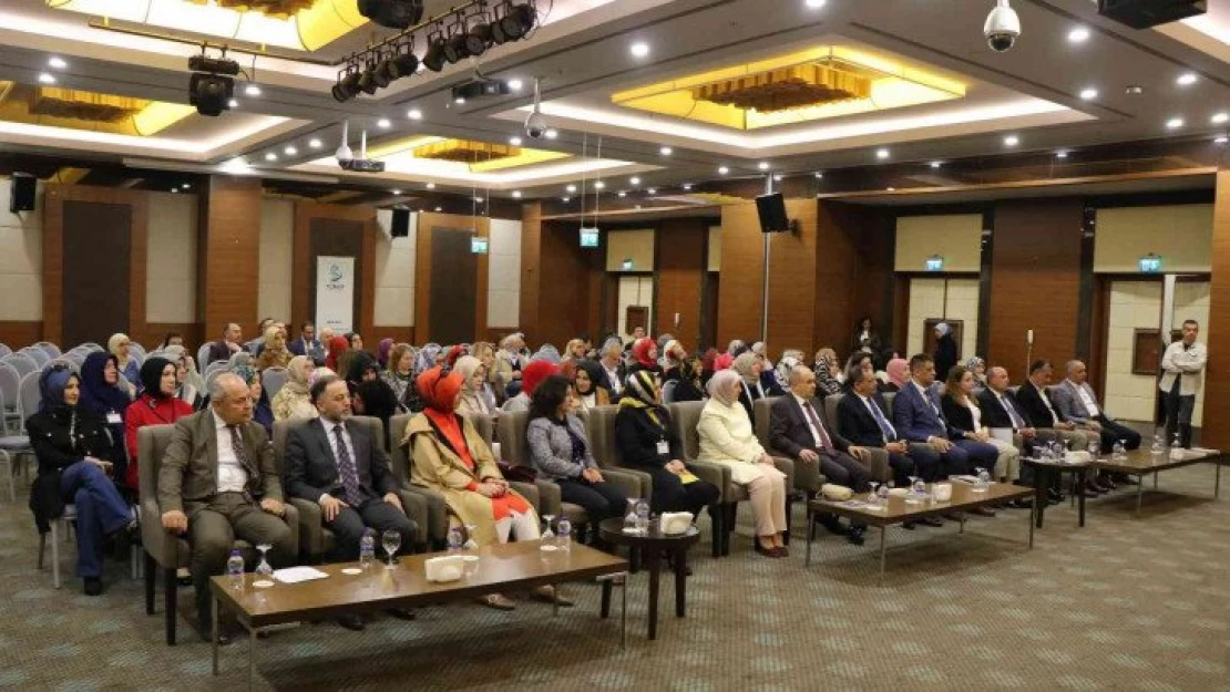 Vali Dağlı: 'Birçok olumsuz konunun nedeni aile kavramının dejenerasyonundan kaynaklı'