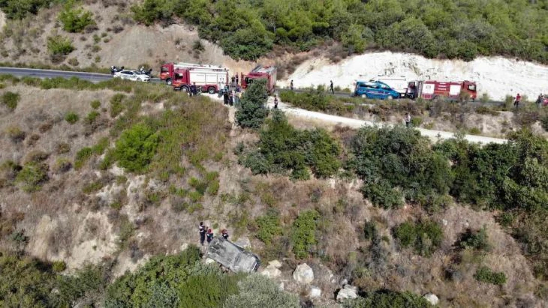 Yola dökülen yağ kazalara neden oldu: 5 yaralı