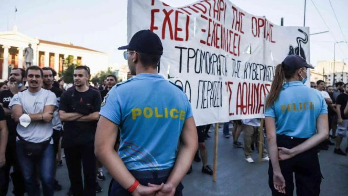 Yunanistan'da üniversite öğrencilerinden protesto