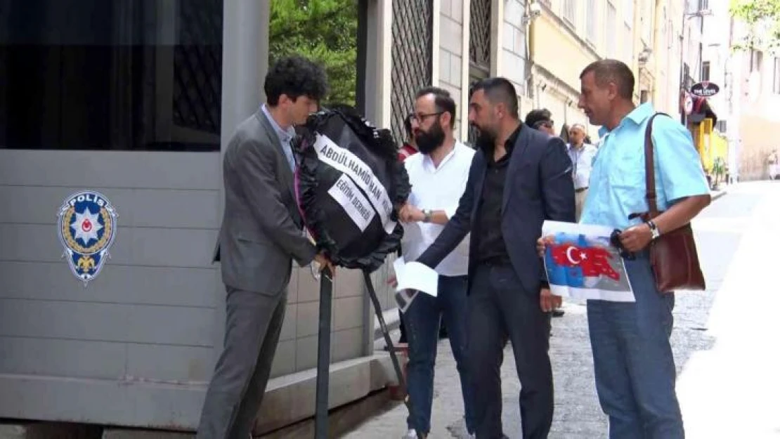 Yunanistan Konsolosluğu önünde protesto