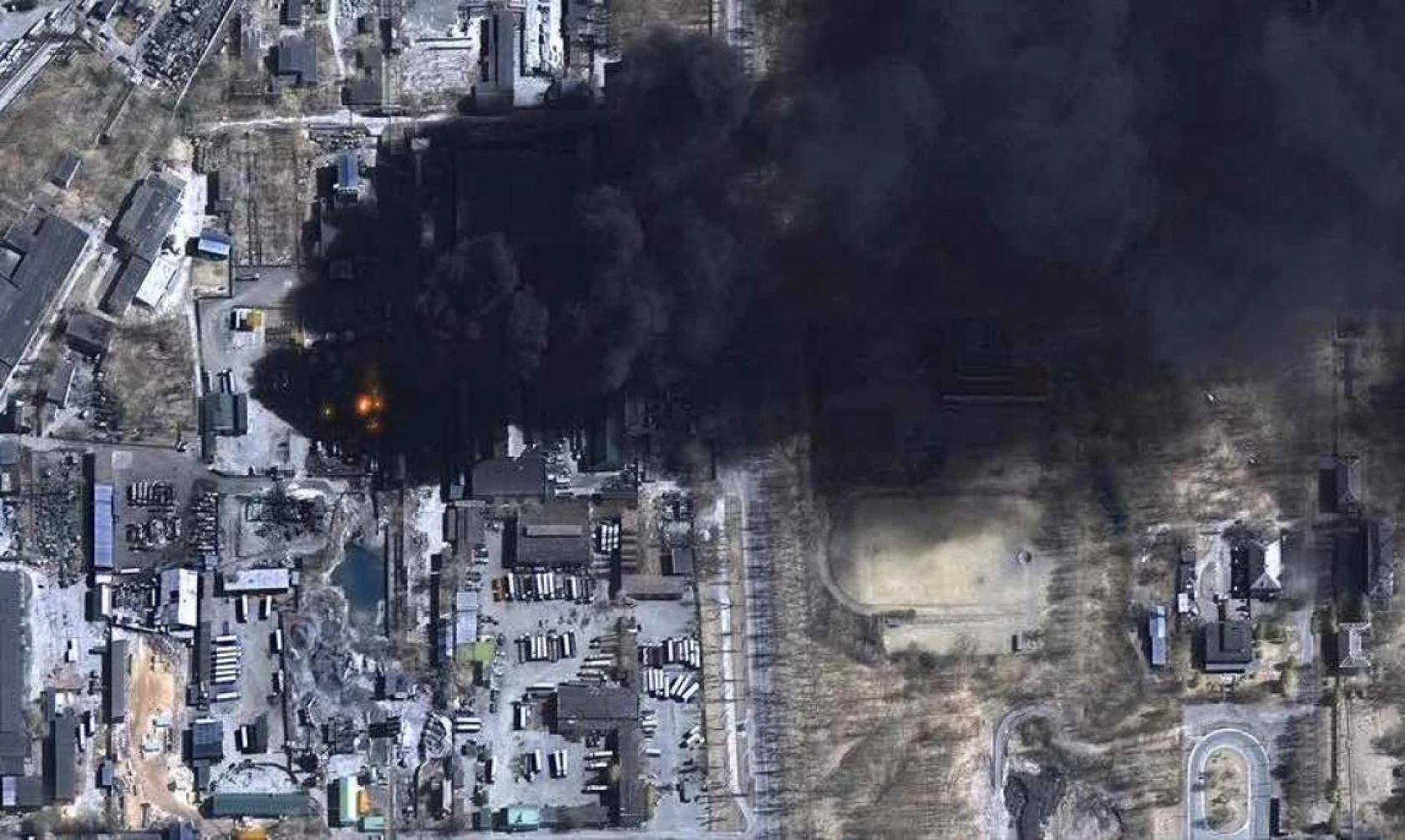 Ukrayna, Rus saldırıları sonrası uydudan görüntülendi