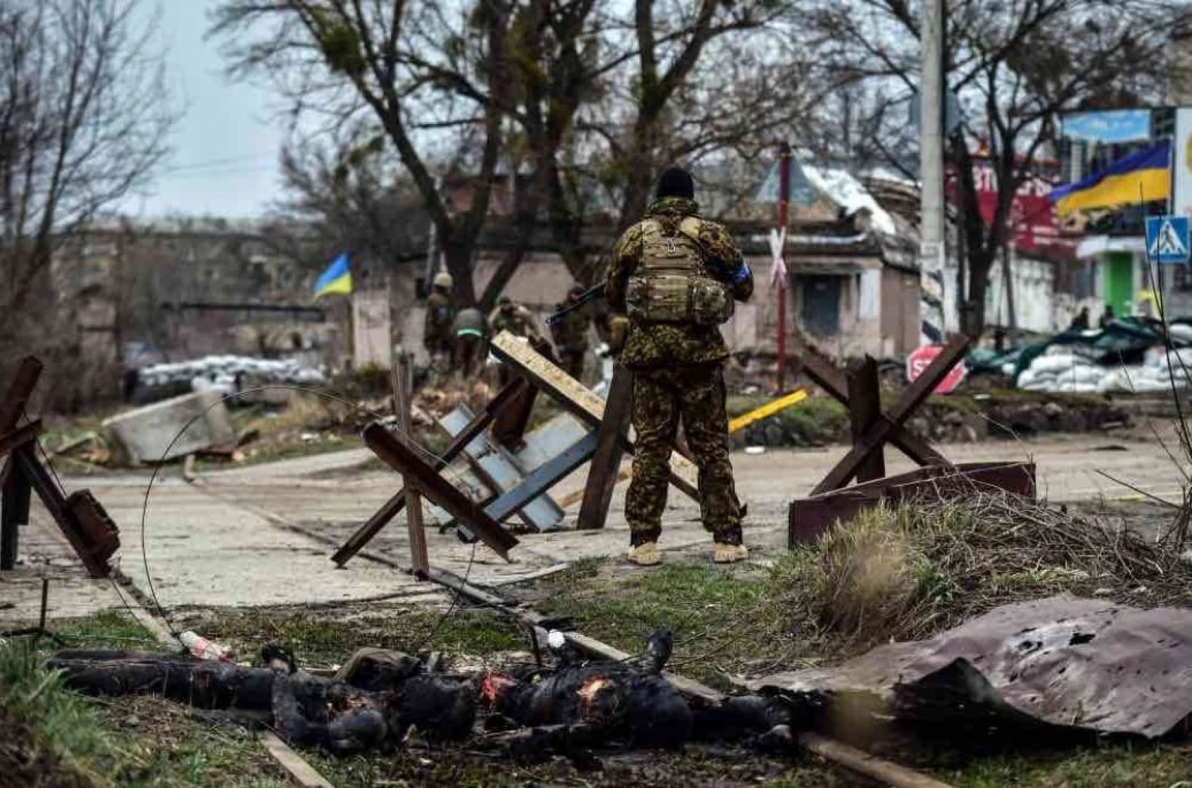 Ukrayna'da savaşın acı yüzü: İrpin ve Bucha sokakları patlamamış mühimmat ve cesetle dolu