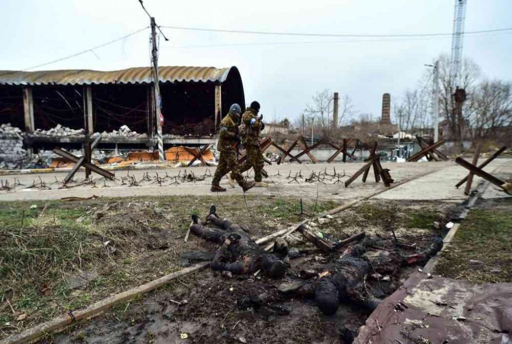 Ukrayna'da savaşın acı yüzü: İrpin ve Bucha sokakları patlamamış mühimmat ve cesetle dolu