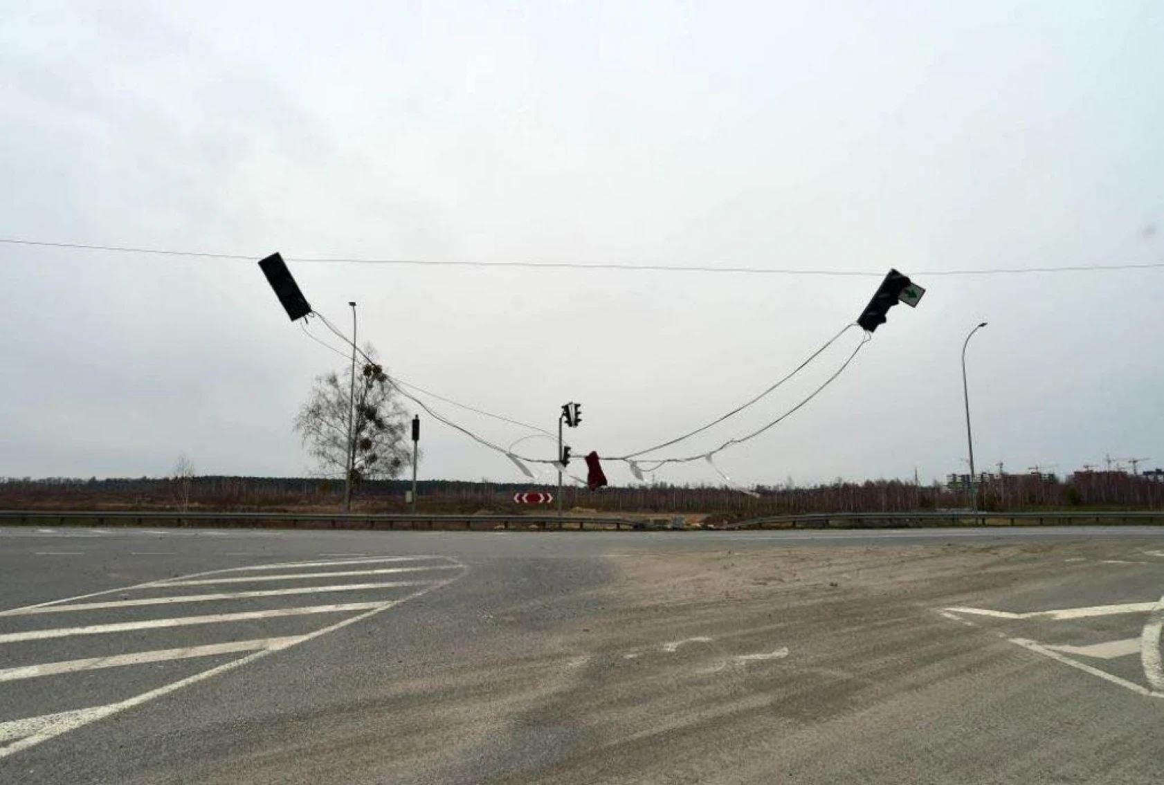 Ukrayna'da savaşın acı yüzü: İrpin ve Bucha sokakları patlamamış mühimmat ve cesetle dolu