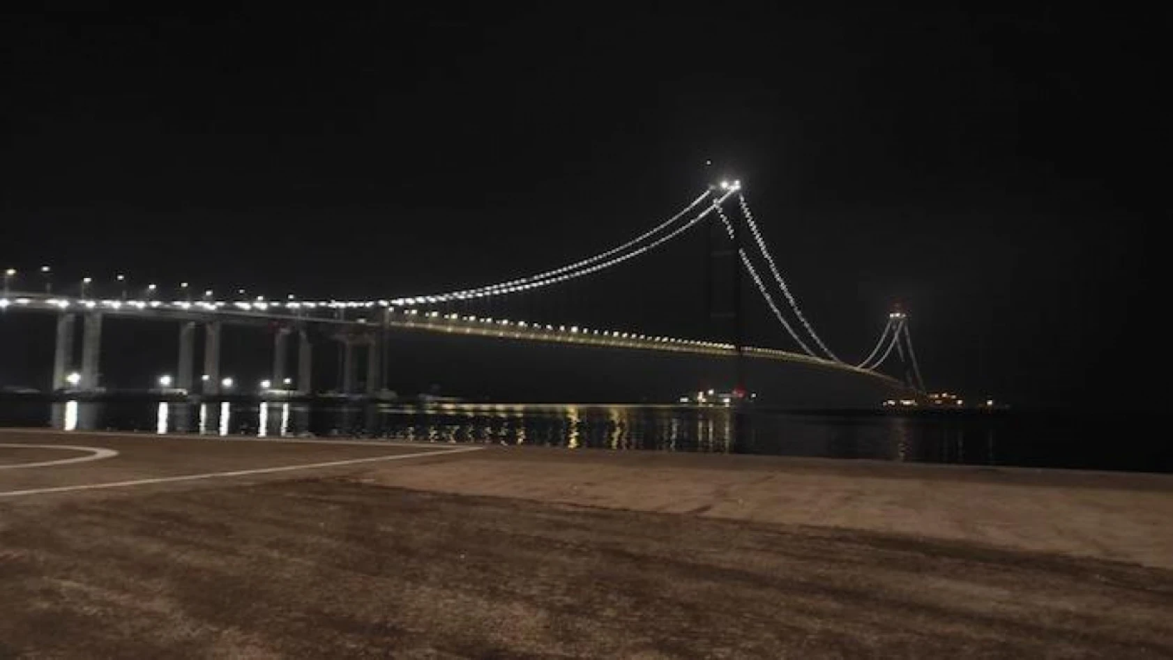 Çanakkale Boğazı gerdanlığına kavuştu