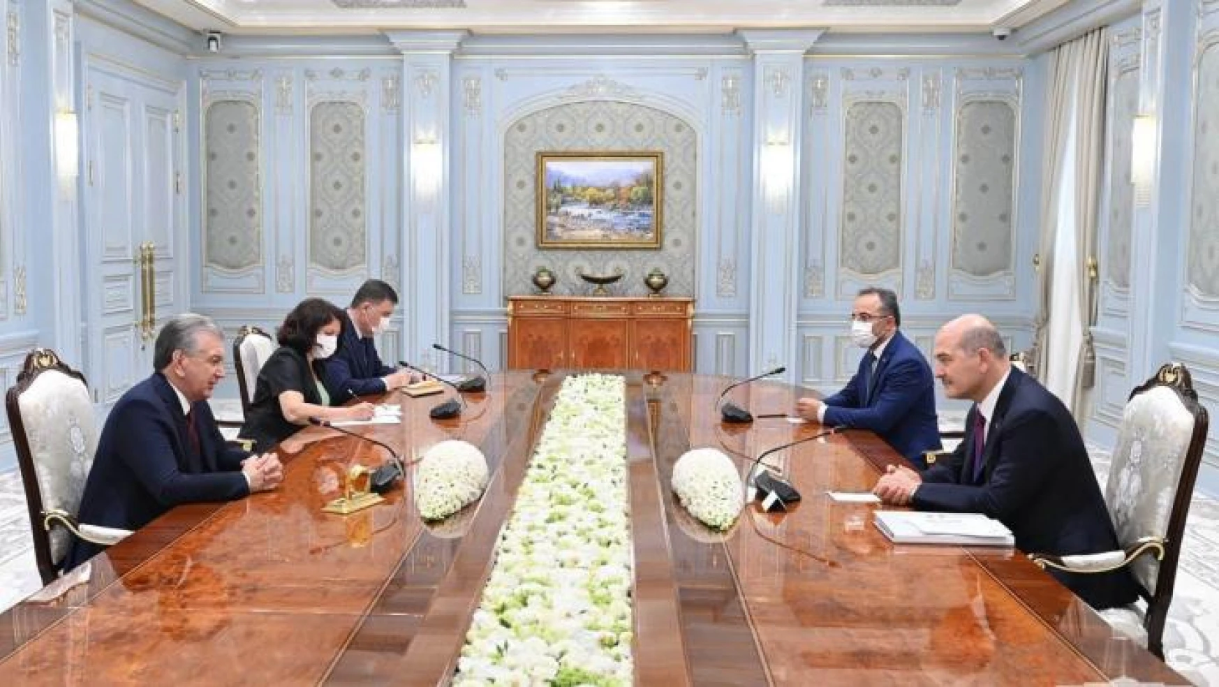 Bakan Soylu, Özbekistan Cumhurbaşkanı Mirziyoyev tarafından kabul edildi