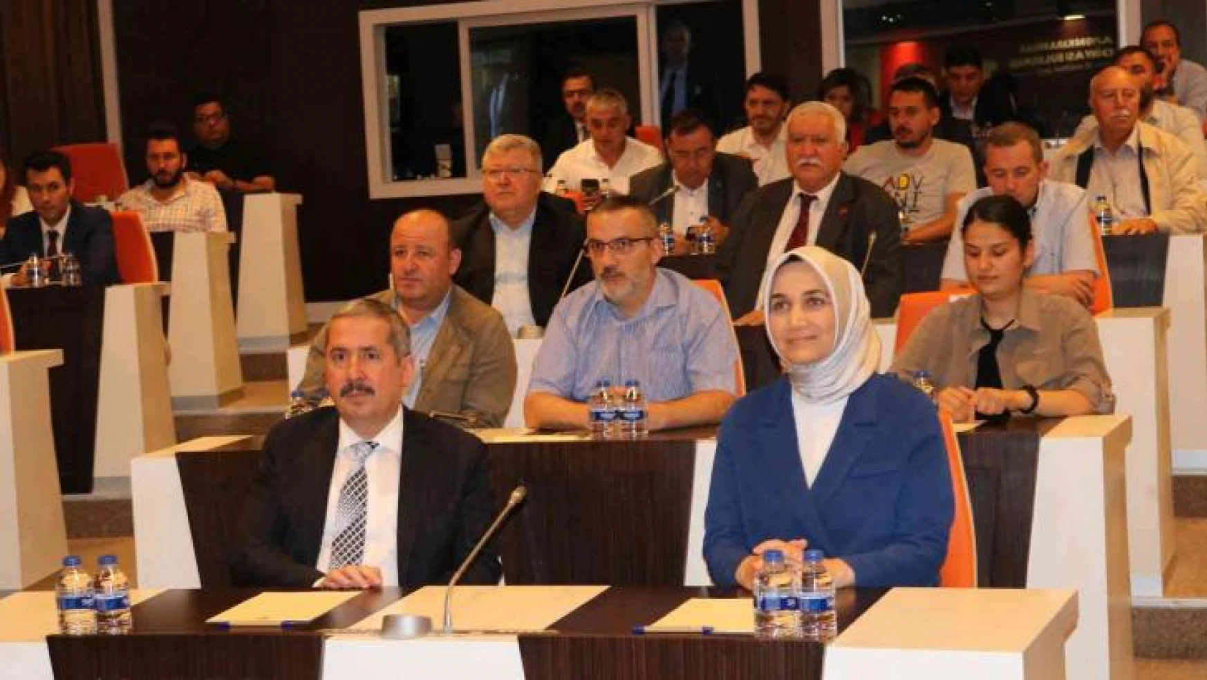 Bakan Yardımcısı Gürcan: 'Sanayi üretiminde büyümeye devam ediyoruz'