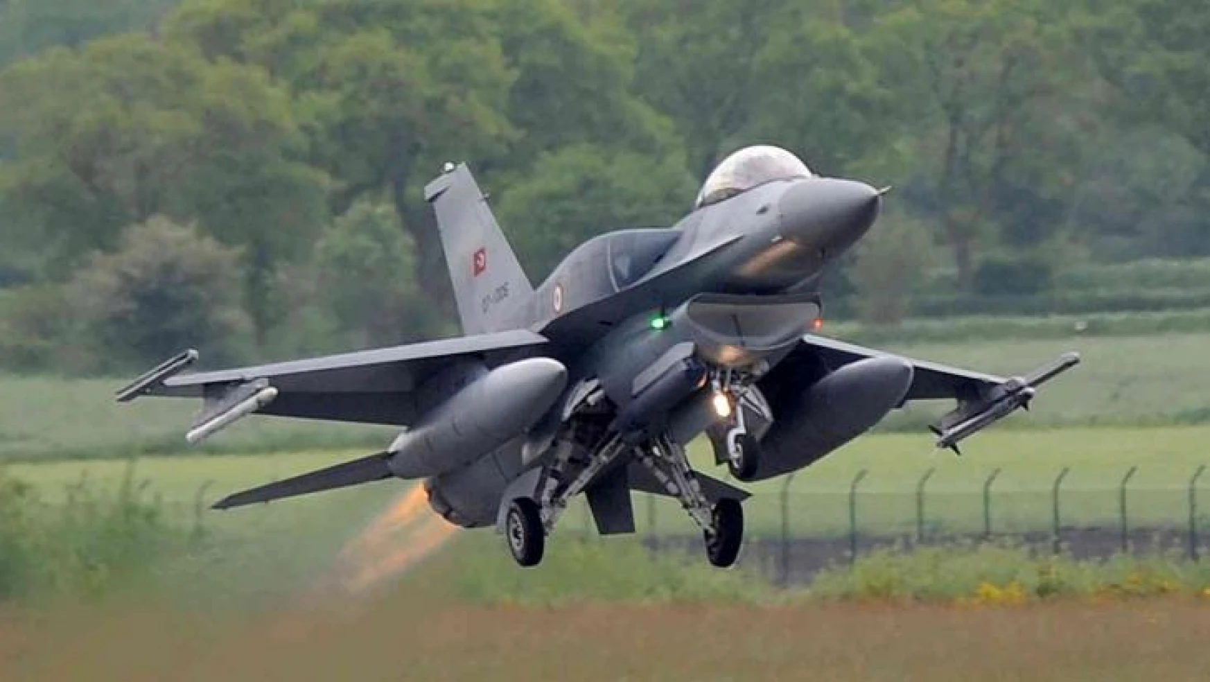 Biden yönetimi Türkiye'ye potansiyel F-16 satışını destekliyor