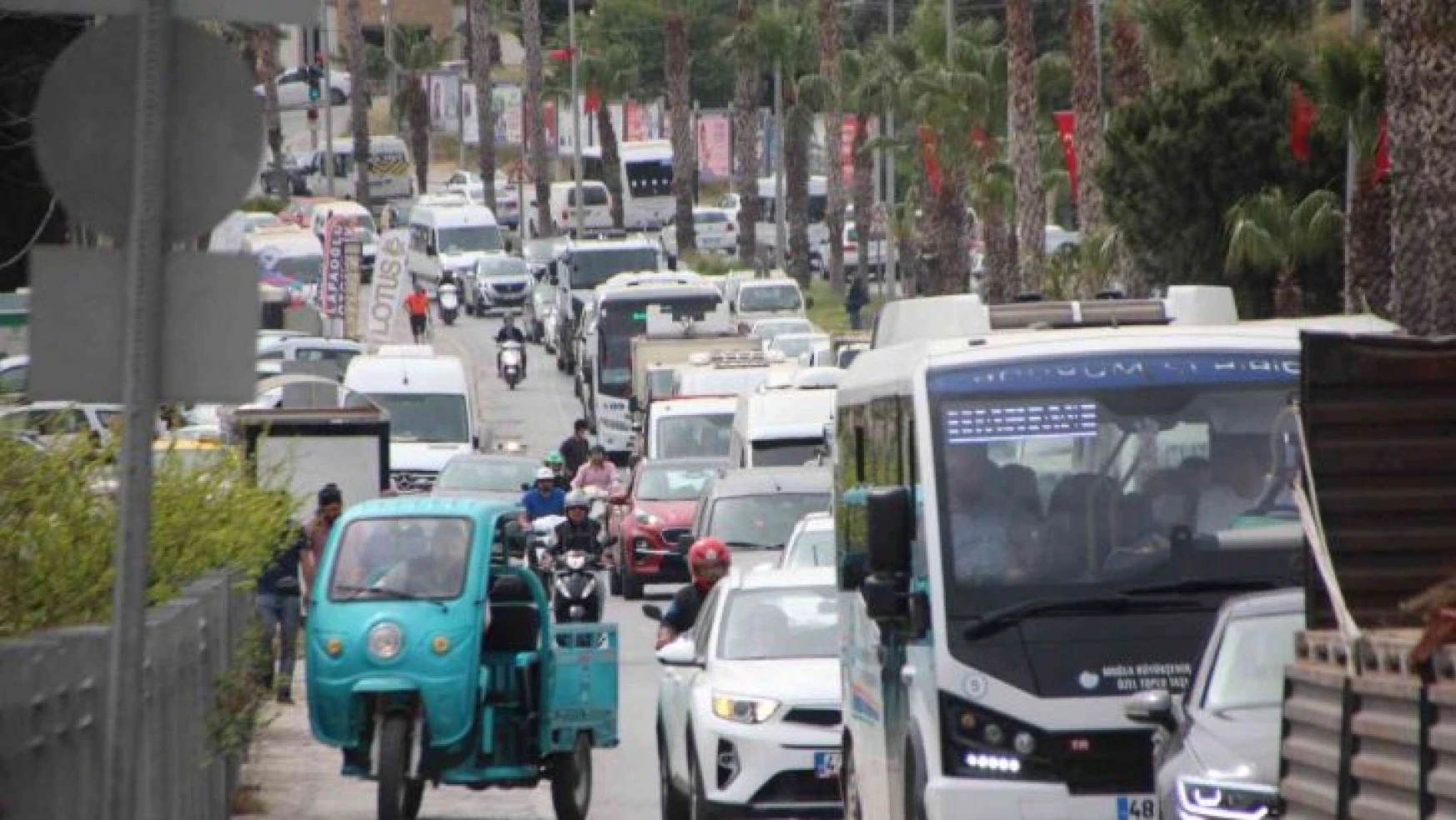 Bodrum'da bayram trafiği başladı