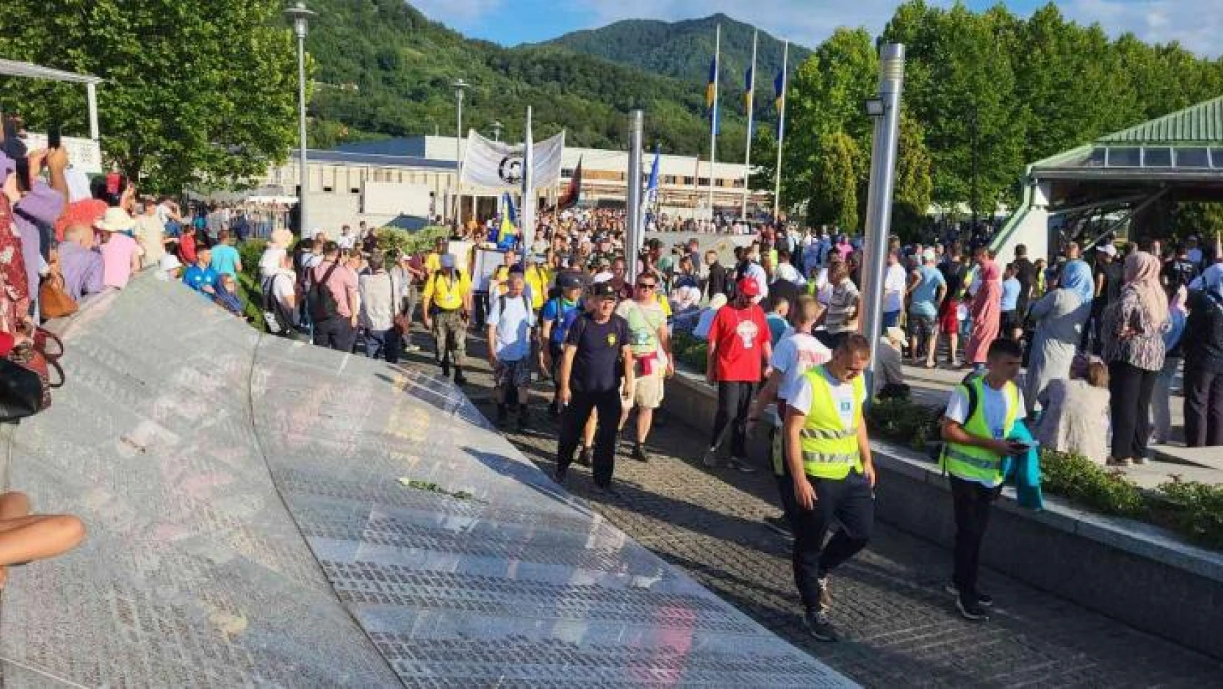 Bosna Hersek'te Barış Yürüyüşü sona erdi