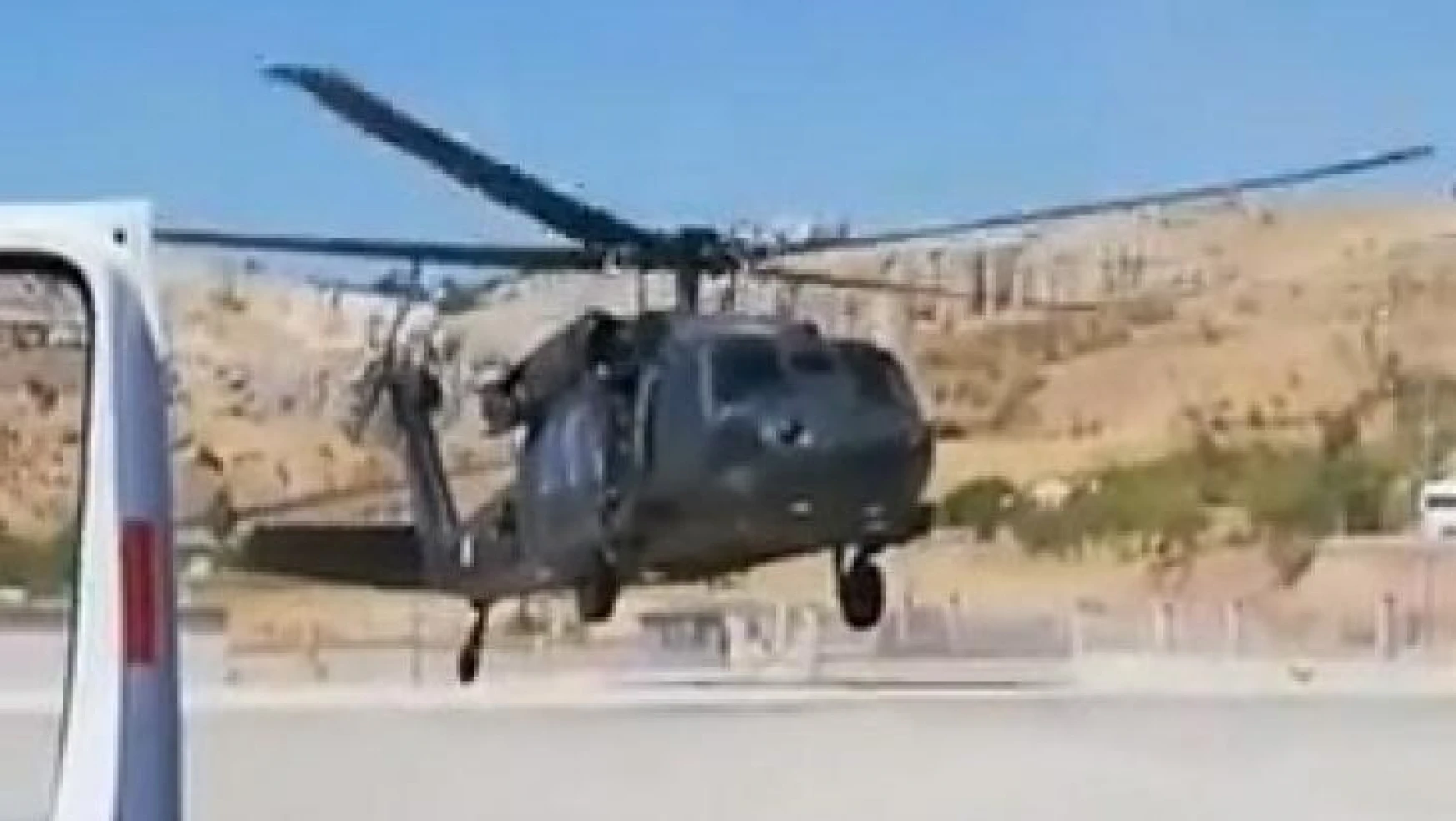 Elazığ'da yaralı, askeri helikopter ile hastaneye yetiştirildi