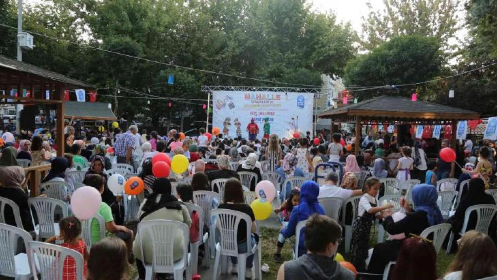 Eyüpsultan'da mahalle şenlikleri ve yaz sinema geceleri devam ediyor
