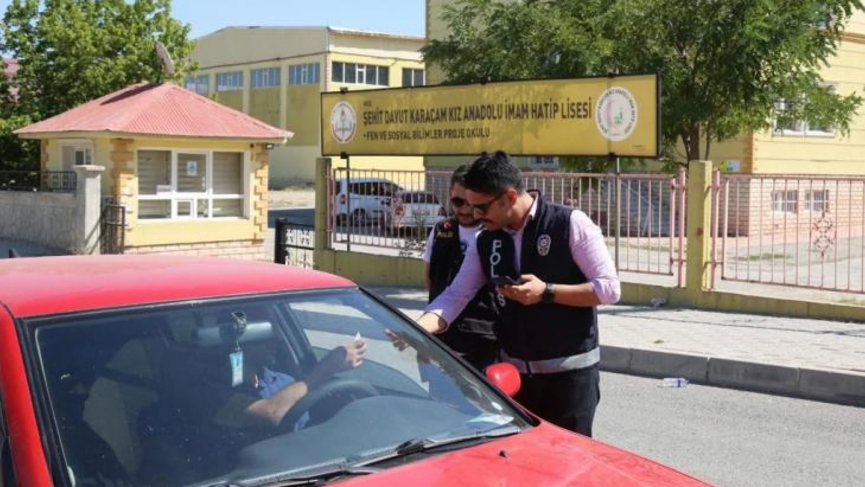 İçişleri Bakanlığı'nın okul çevreleri ve servis araçlarına yönelik 5 günlük yoğun denetiminin sonuçları belli oldu