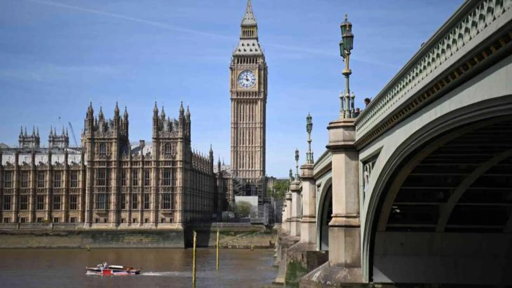 İngiltere'de istifa eden bakan ve milletvekili sayısı 31'e yükseldi